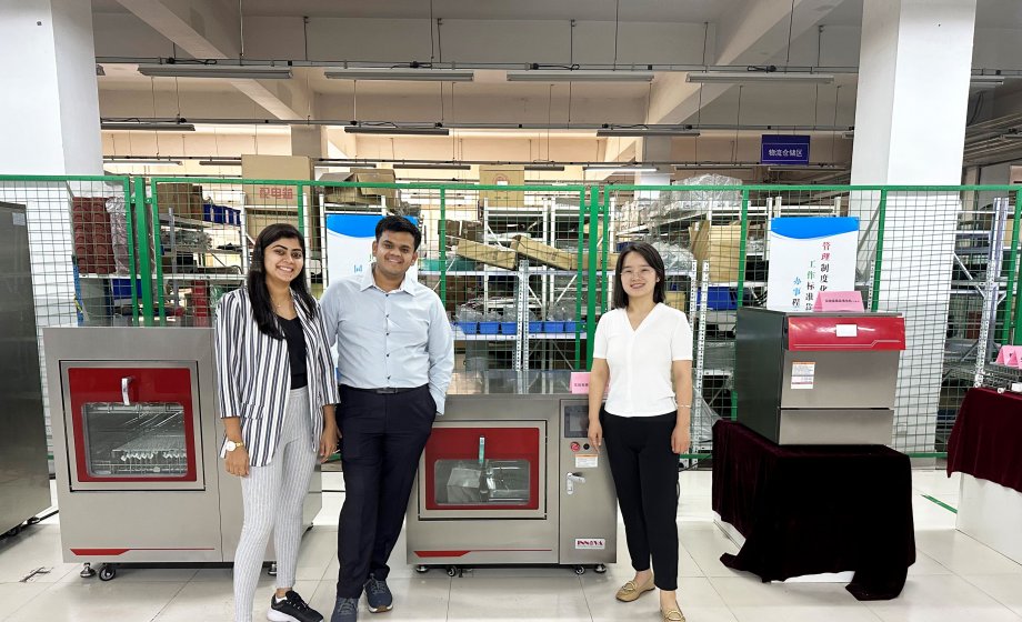 A Productive Visit: Customer Inspection of Glassware Washer and Water Purification System at Our Factory